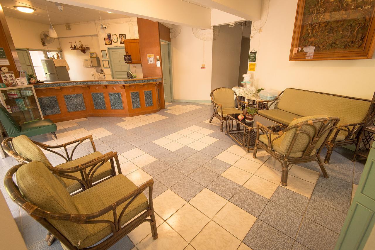 Baansilp Hotel Chiang Rai Bagian luar foto
