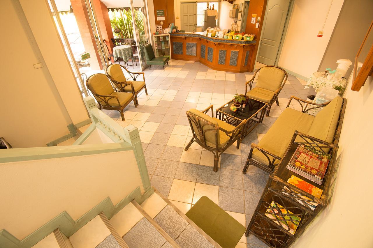 Baansilp Hotel Chiang Rai Bagian luar foto